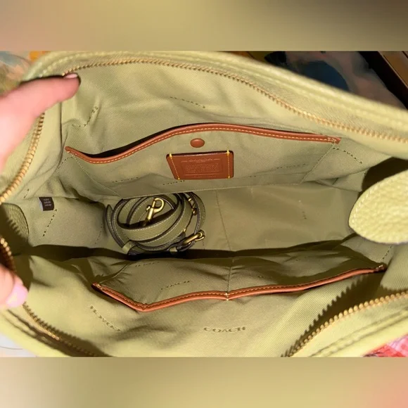 Coach Cary Moss Olive Green Pebbled Leather Shoulder Bag - also have the wallet! - Picture 6 of 16